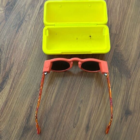Snapchat spectacles peach with yellow case - Picture 3 of 6